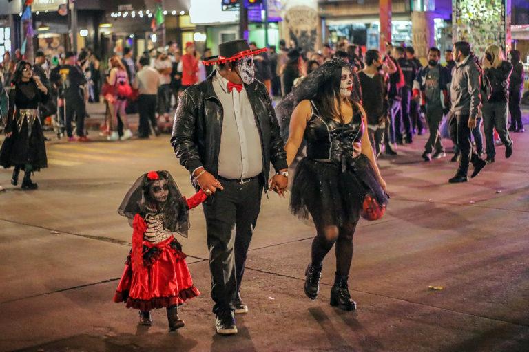El Halloween se arraiga en la frontera norte de México pese al Día de Muertos El Halloween se arraiga en la frontera norte de México pese al Día de Muertos