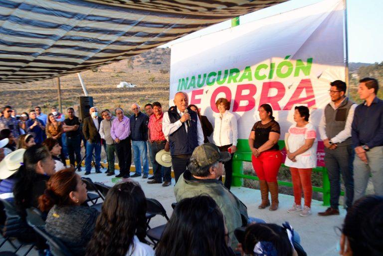 ALCALDE JORGE MÁRQUEZ INAUGURÓ PAVIMENTO HIDRÁULICO, GUARNICIONES Y BANQUETAS