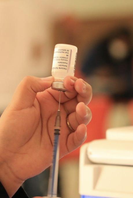 Pide la SSH acudir a aplicarse la vacuna contra influenza