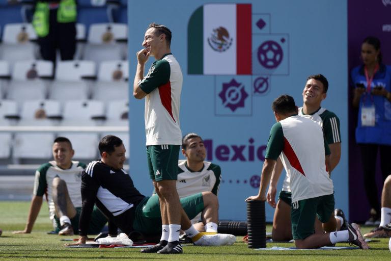  Andrés Guardado, molesto en conferencia