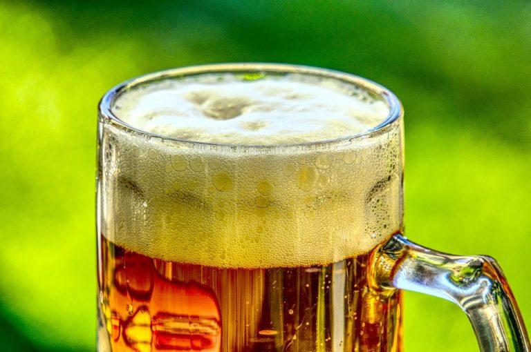 Sorprende a mexicanos alto costo de cerveza en el Mundial de Qatar