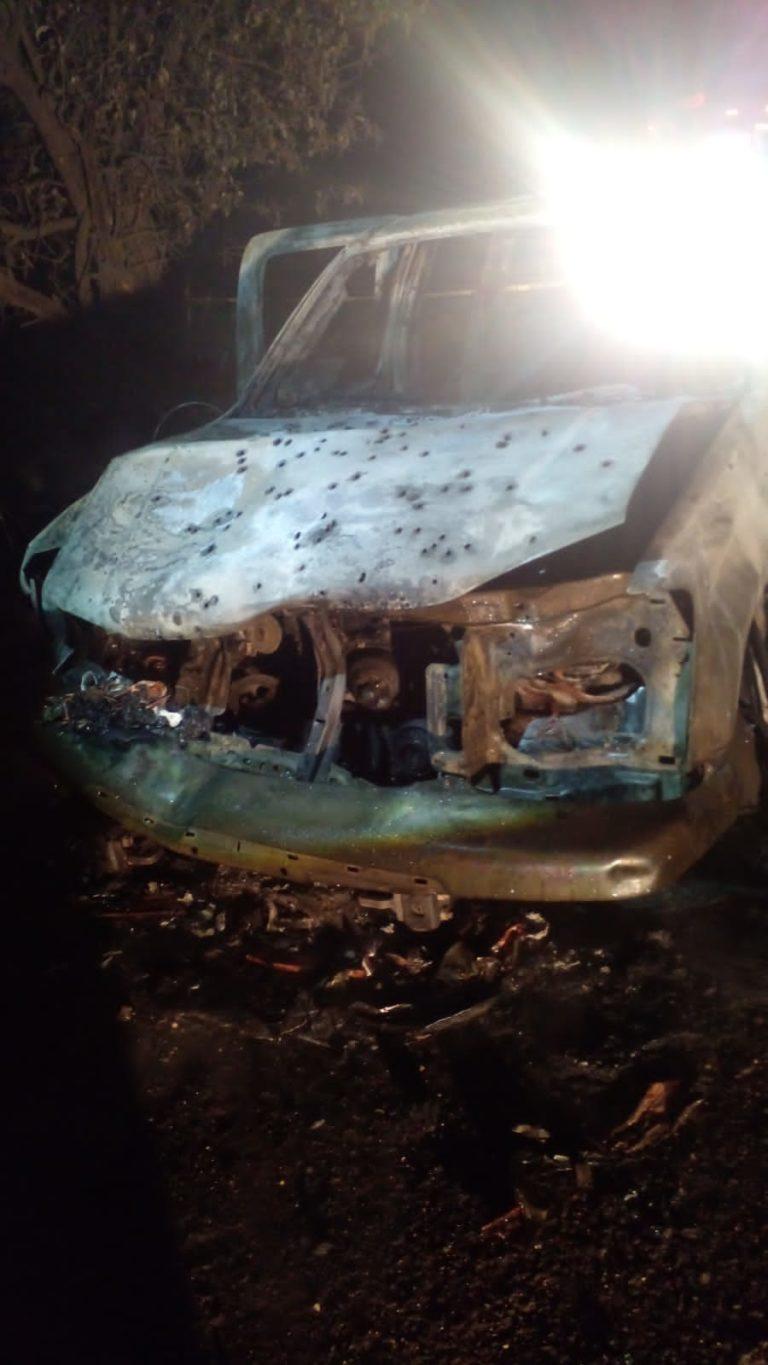 Los rociaron de balazos y les prendieron fuego Los rociaron de balazos y les prendieron fuego