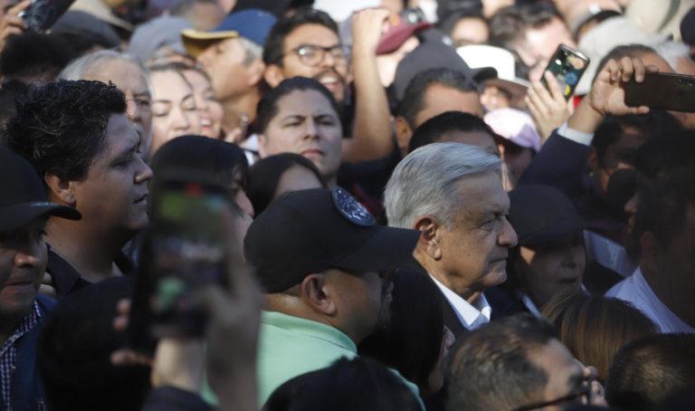 Asisten 1.2 millones a marcha de AMLO; Sheinbaum reporta saldo blanco Asisten 1.2 millones a marcha de AMLO; Sheinbaum reporta saldo blanco