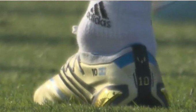 La preocupante imagen del tobillo de Lionel Messi a horas de debutar La preocupante imagen del tobillo de Lionel Messi a horas de debutar