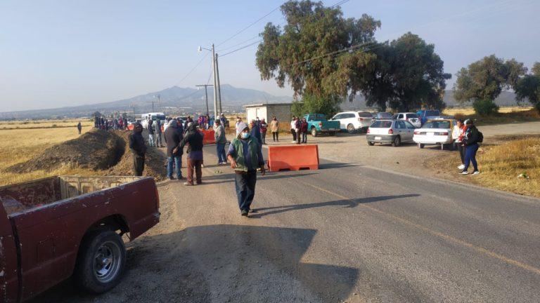 Pobladores bloquean acceso a la UPP Pobladores bloquean acceso a la UPP
