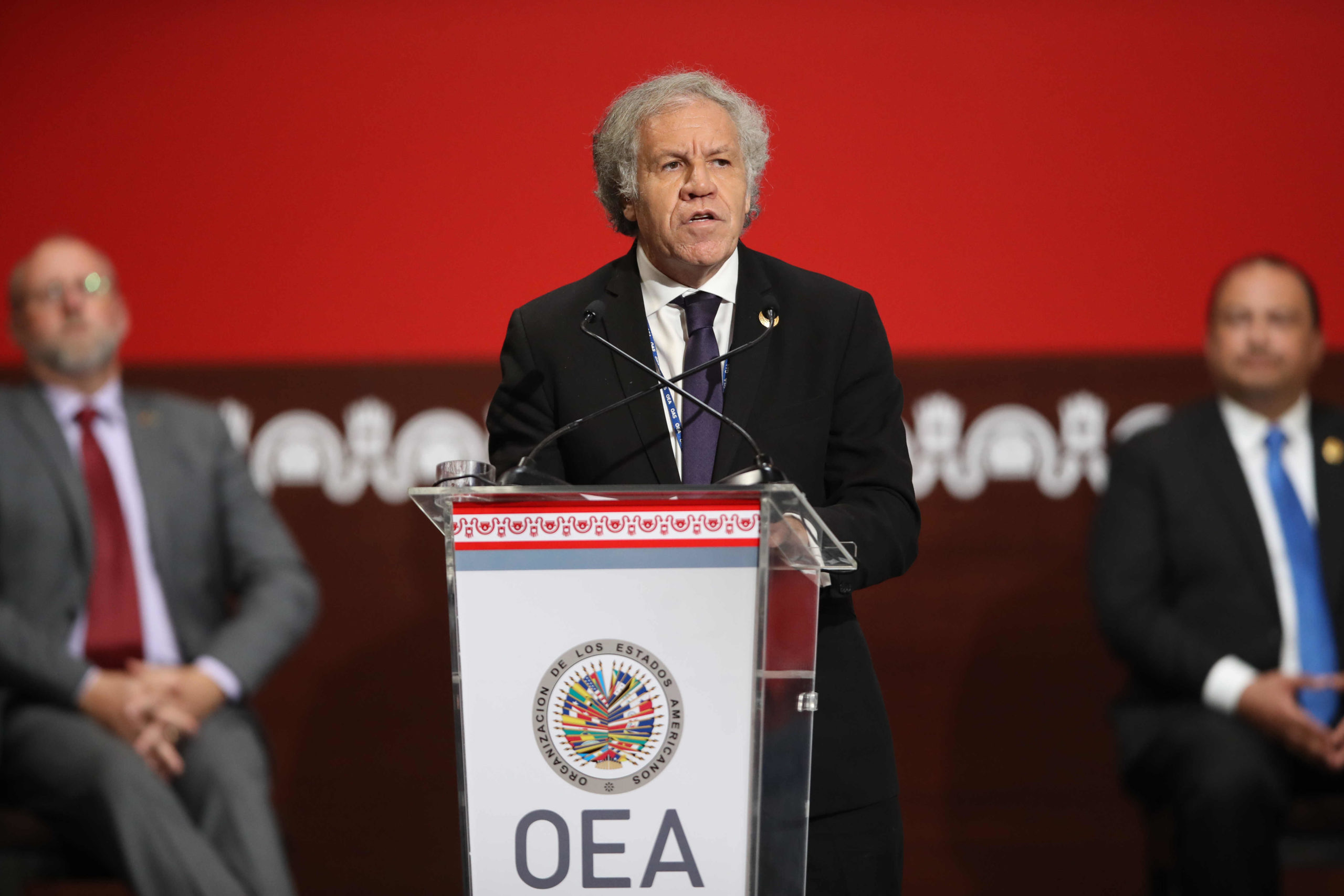 El secretario general de la OEA rechaza las acciones de Castillo y llama al diálogo