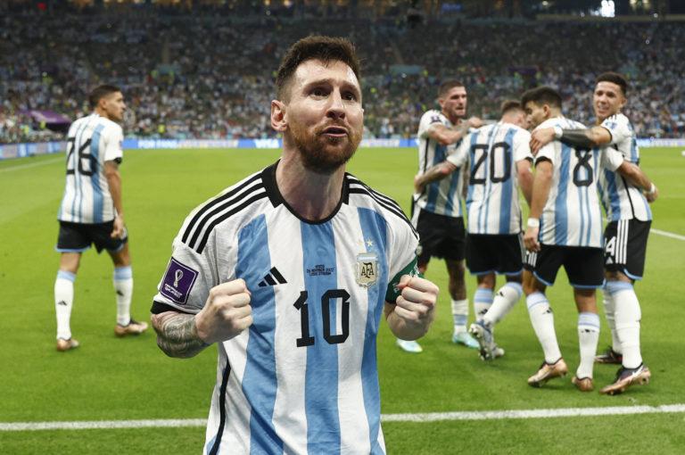 La batalla de los millones entre “Canelo” Álvarez y Lionel Messi La batalla de los millones entre “Canelo” Álvarez y Lionel Messi