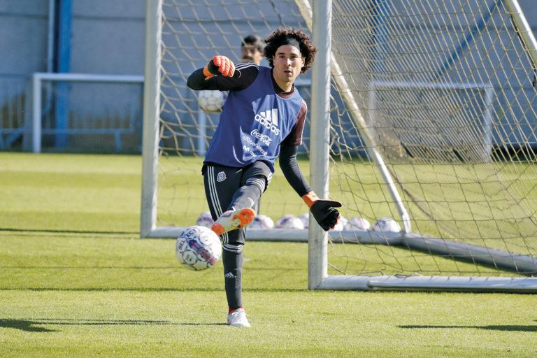Las Águilas del América se despiden de Guillermo Ochoa Las Águilas del América se despiden de Guillermo Ochoa