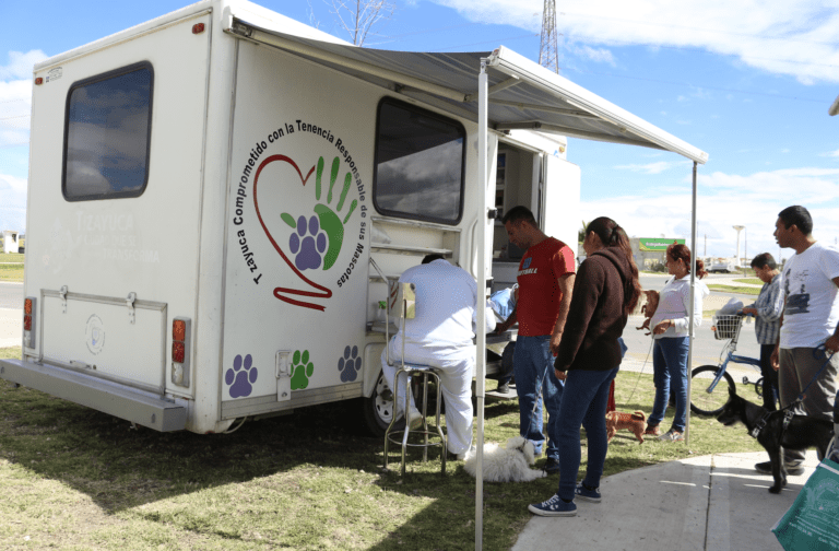 Promueven esterilización con quirófano móvil en colonias 