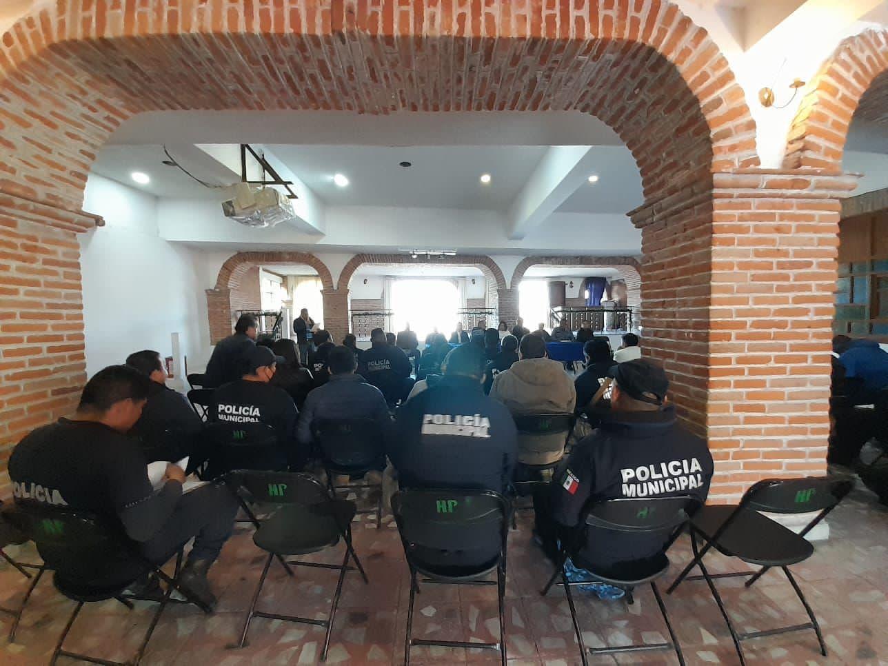 Policías municipales se capacitan en materia preventiva