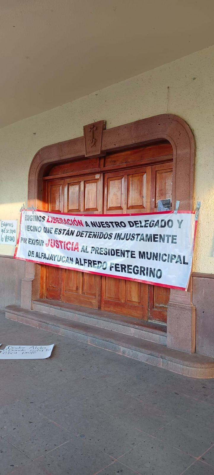 Después de una semana, manifestantes liberan alcaldía de Alfajayucan 