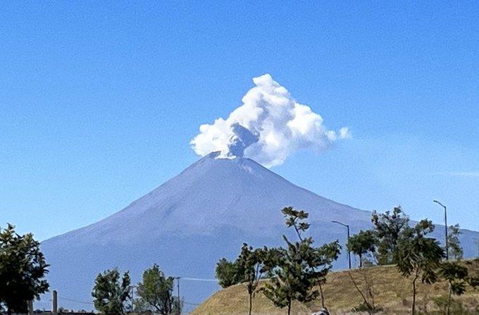 Volcán Popocatépetl registra explosión Volcán Popocatépetl registra explosión