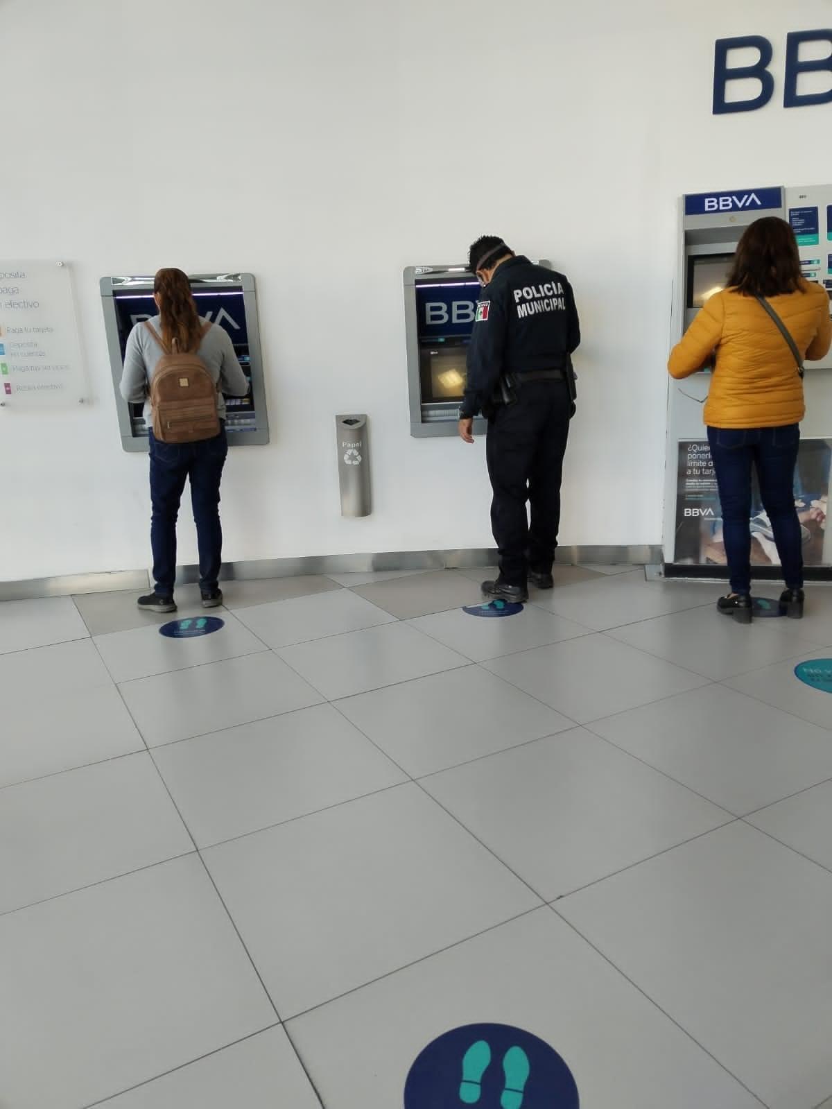 Refuerzan seguridad en tianguis y centros bancarios