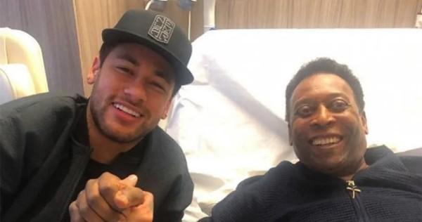 Pelé y sus emotivas videollamadas con su familia desde el hospital Pelé y sus emotivas videollamadas con su familia desde el hospital