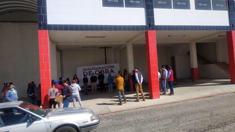 Dan banderazo para la construcción del velatorio municipal Dan banderazo para la construcción del velatorio municipal