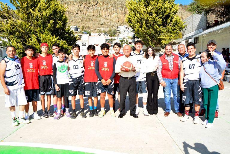 GOBIERNO DE TULANCINGO ENTREGÓ CANCHA REHABILITADA EN COLONIA LA CAÑADA