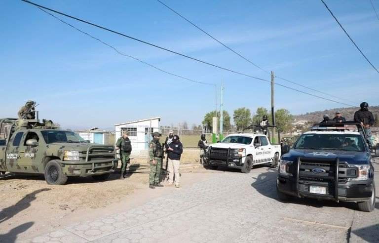 Cae directora de ecología del Cardonal con droga y autos robados