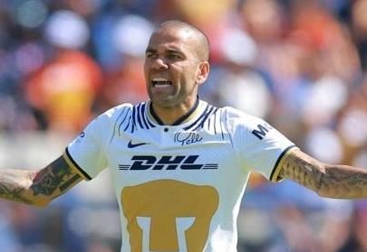 Hermano de Dani Alves asegura que el futbolista “cayó en una trampa”