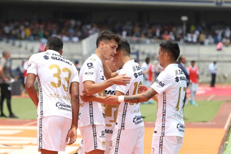 Pumas de la UNAM hace pesar su casa y golea a León cuatro goles a uno