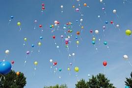 Enviar cartas a los Reyes Magos en globo es contaminante 