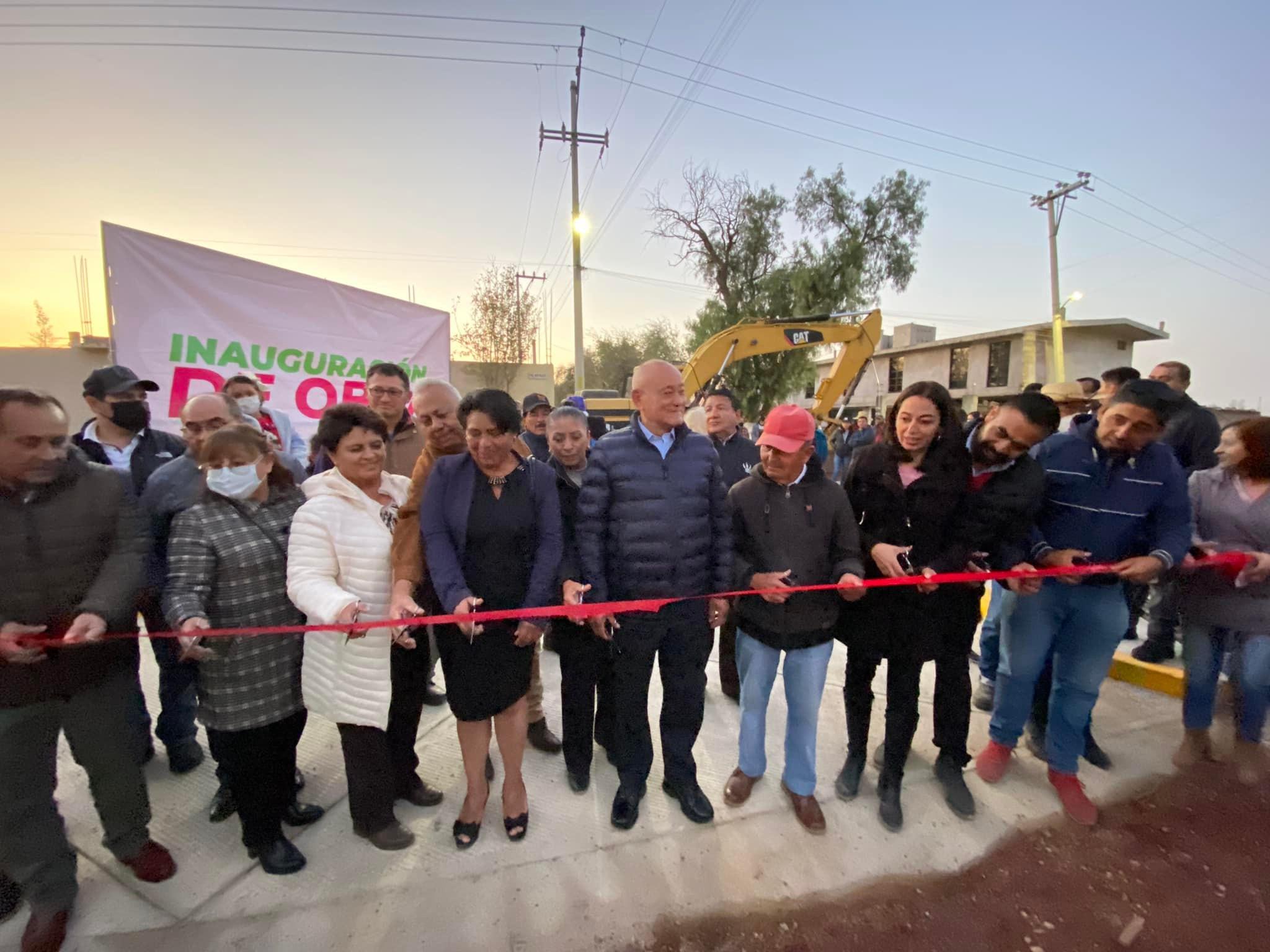 Inauguró puente vehicular entre  Alamoxtitla y la  Morena