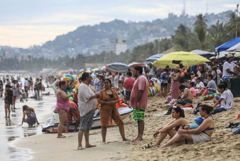 Repunta el turismo y los mexicanos abarrotan las playas para Año Nuevo Repunta el turismo y los mexicanos abarrotan las playas para Año Nuevo