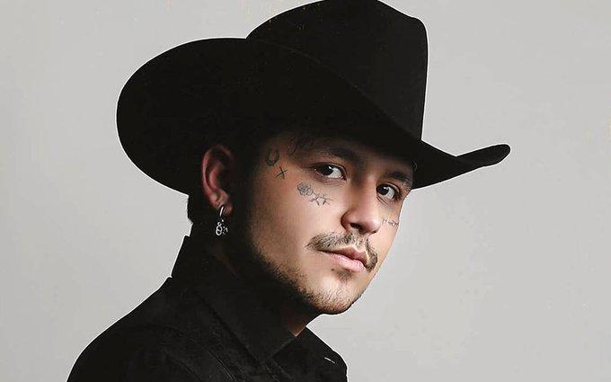 Christian Nodal estrena tema que iba a cantar con Belinda