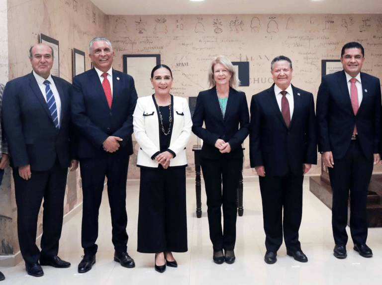 Menchaca Salazar refrenda vínculos de cooperación internacional Menchaca Salazar refrenda vínculos de cooperación internacional