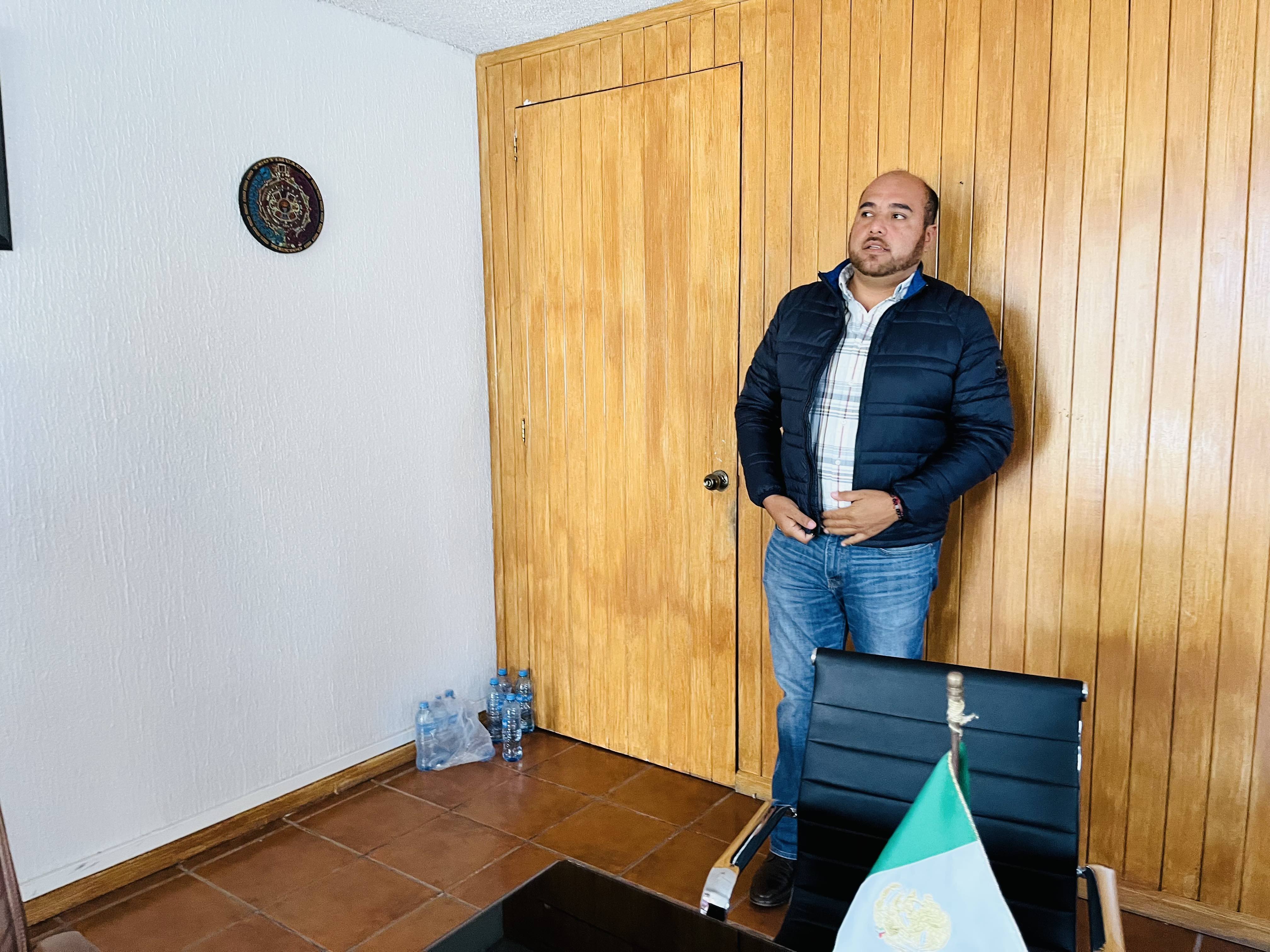 Regidor, toma distancia de alcalde Regidor, toma distancia de alcalde