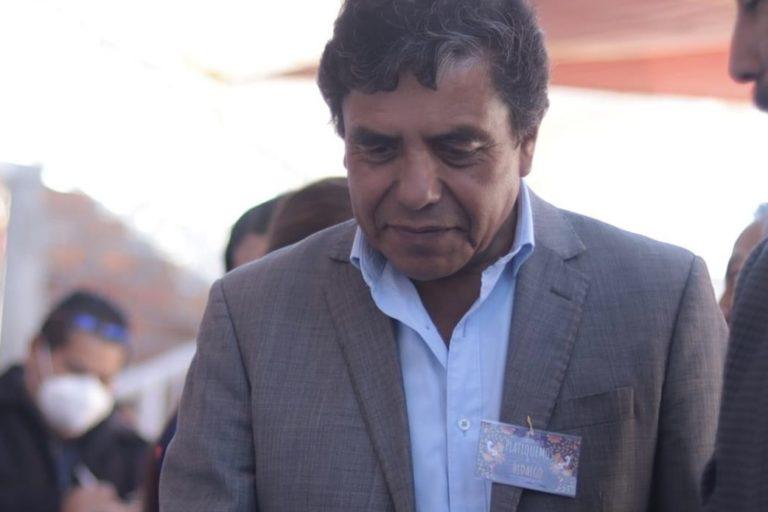 Piden destitución de hija del alcalde, por fraude Piden destitución de hija del alcalde, por fraude