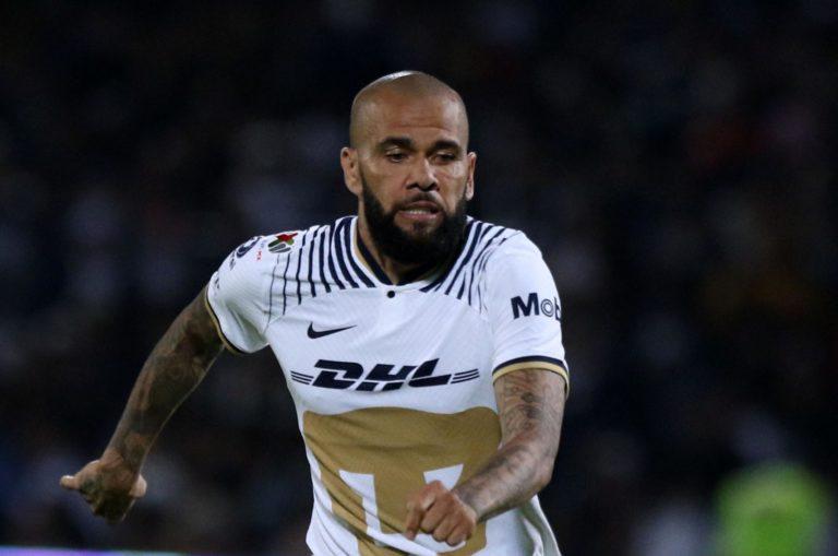 Dani Alves cambia de versión y ahora confirma que sí hubo acto sexual Dani Alves cambia de versión y ahora confirma que sí hubo acto sexual