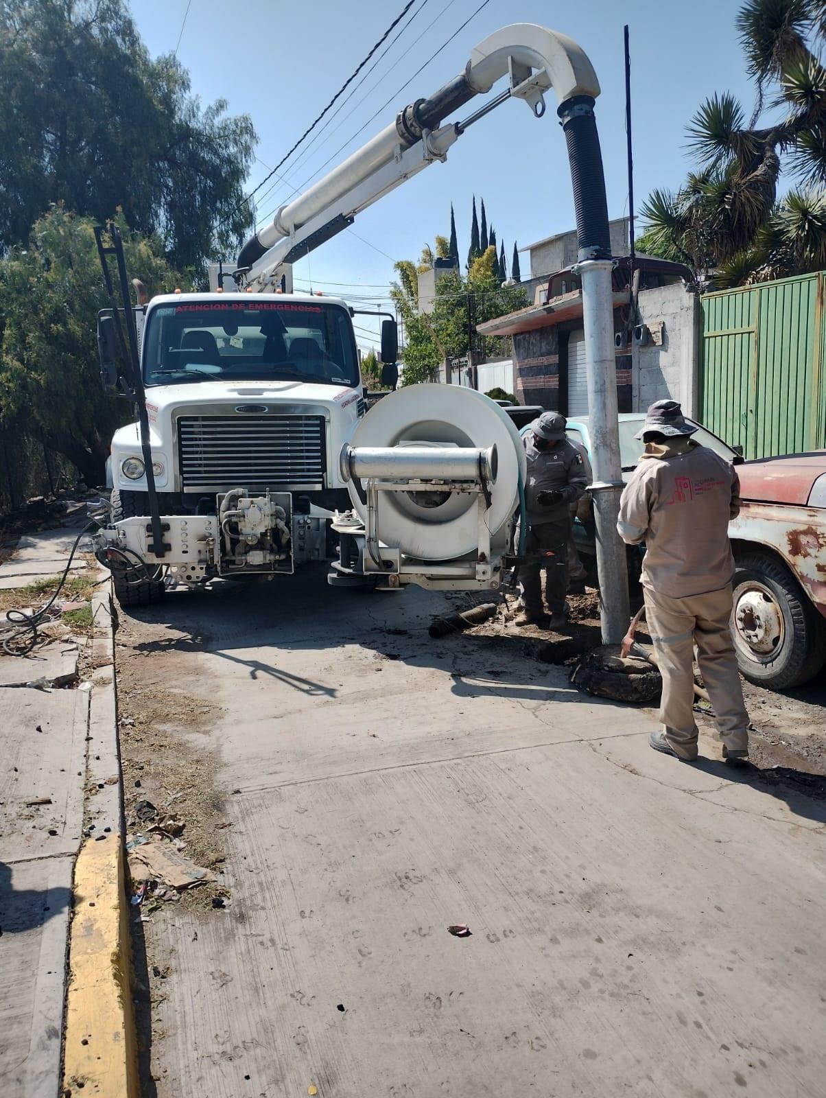 Realizan mantenimiento a red de drenaje