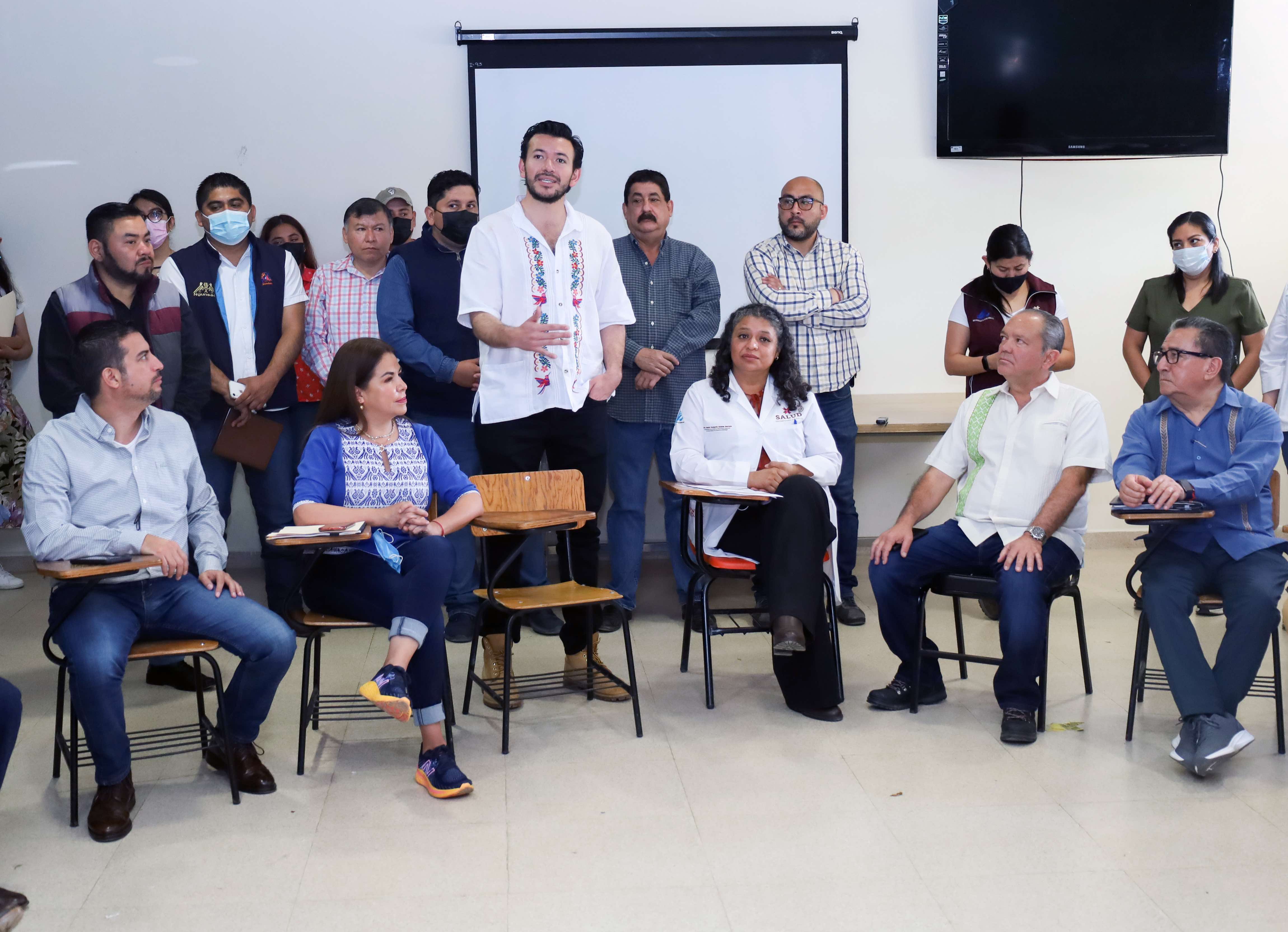Supervisan infraestructura hospitalaria de la Huasteca 