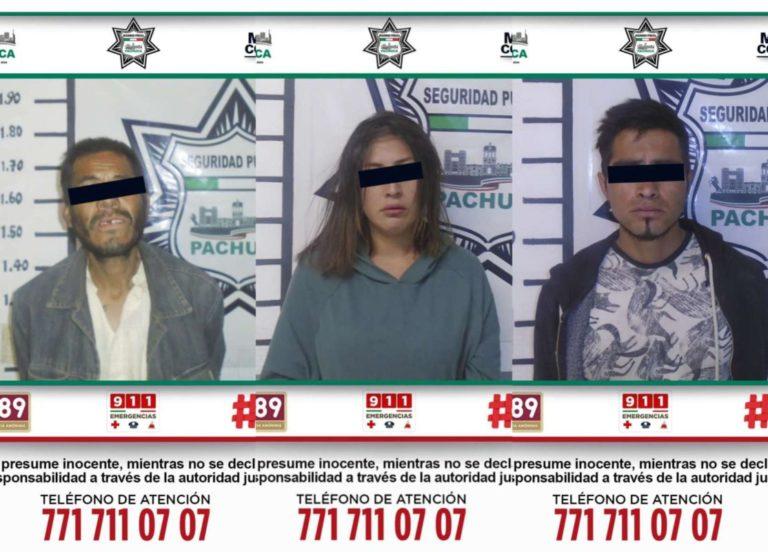 Entran a predio ajeno y detienen a tres, una tenía orden de aprehensión Entran a predio ajeno y detienen a tres, una tenía orden de aprehensión