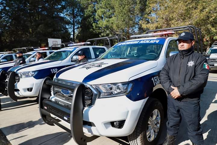 Entregan patrullas, motocicletas y dron a policía de Tizayuca Entregan patrullas, motocicletas y dron a policía de Tizayuca