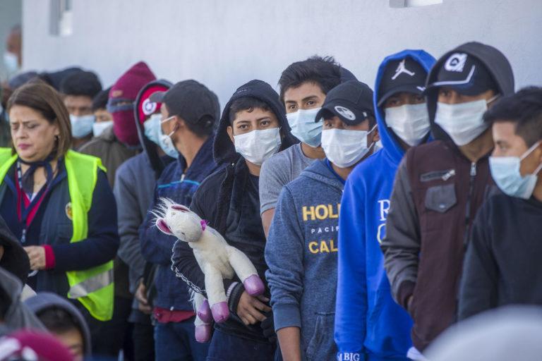 México deporta a niños guatemaltecos localizados cerca de la frontera con EU México deporta a niños guatemaltecos localizados cerca de la frontera con EU
