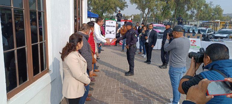 Estimulan a policías municipales con incremento salarial Estimulan a policías municipales con incremento salarial