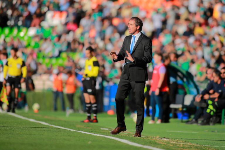 Pachuca defiende a Guillermo Almada tras su ausencia en la Selección