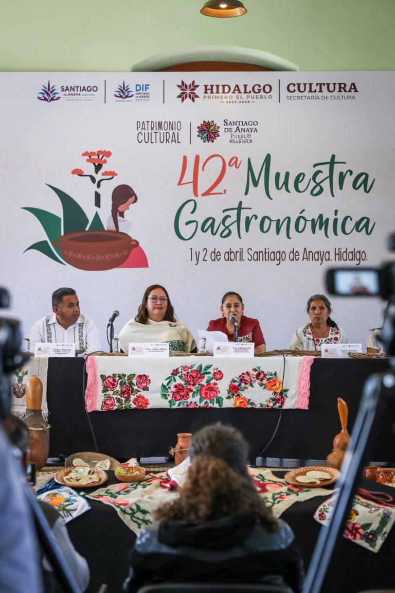 Celebran 42.a Muestra Gastronómica en Santiago de Anaya