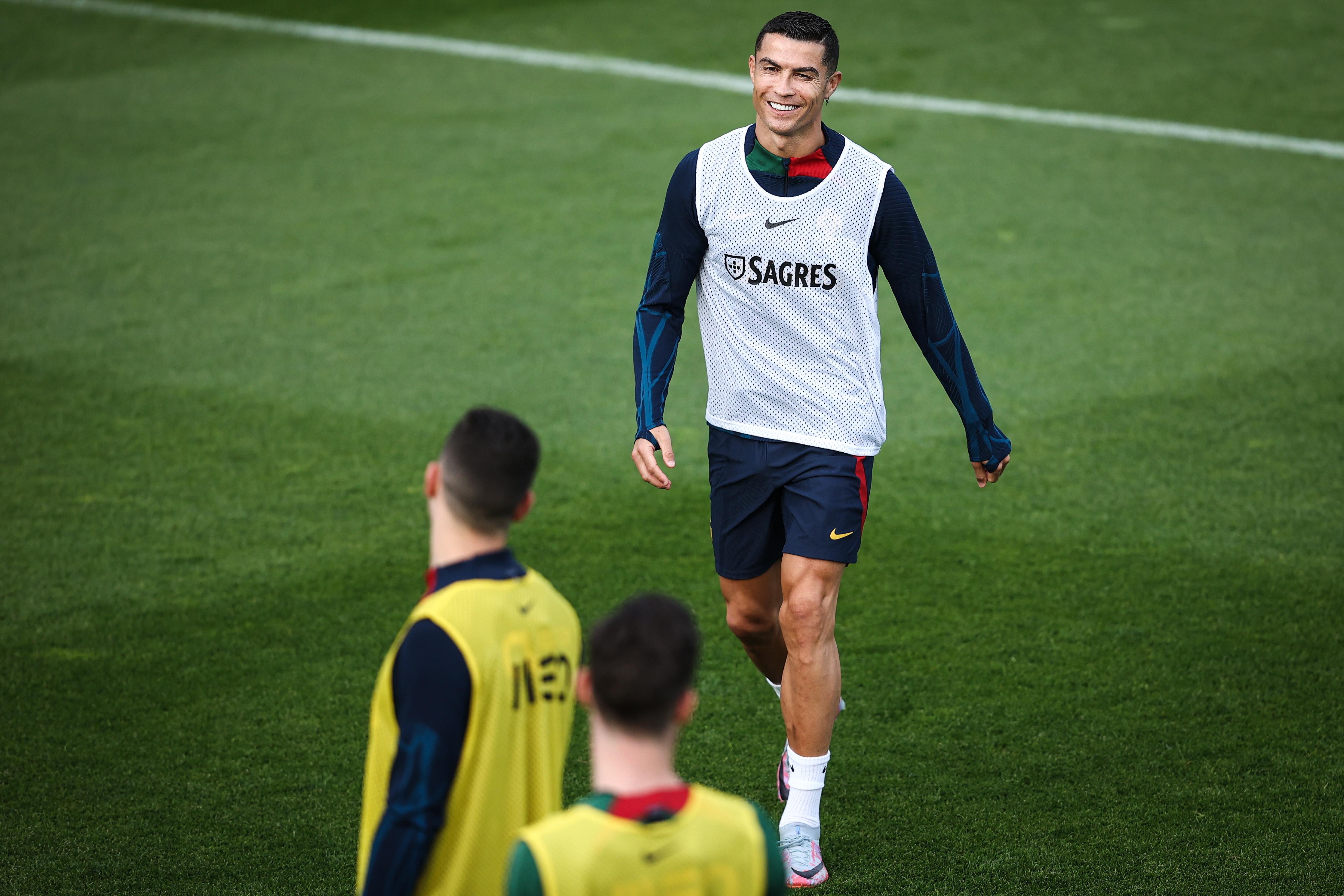 Cristiano: “Se siente algo muy especial y positivo” con Roberto Martínez