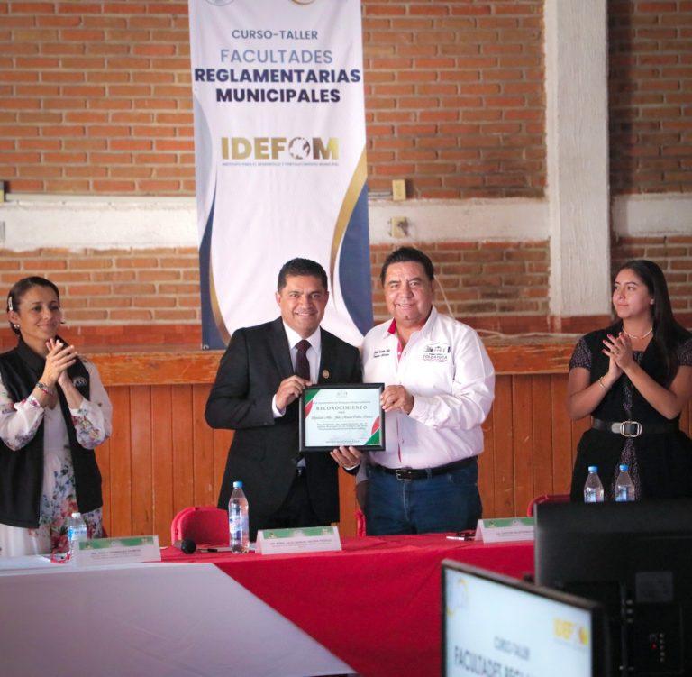 Congreso de Hidalgo atiende reglamentación municipal: JVP