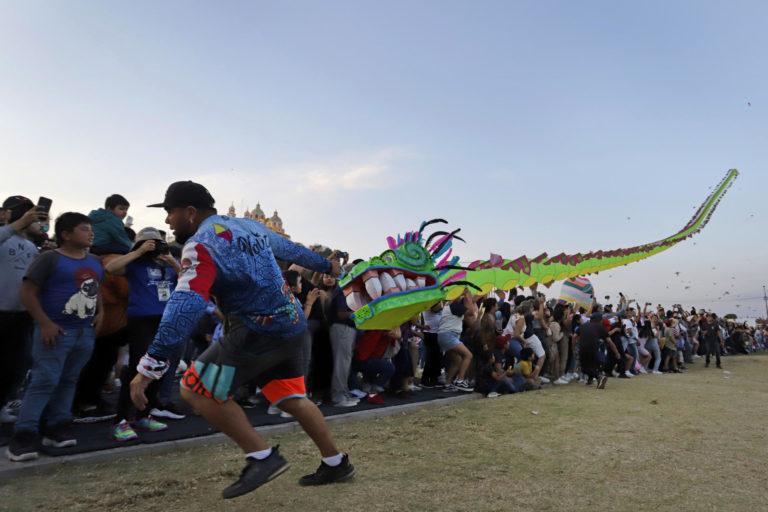 Quetzalcóatl representará a México en el Concurso Mundial de Papalotes