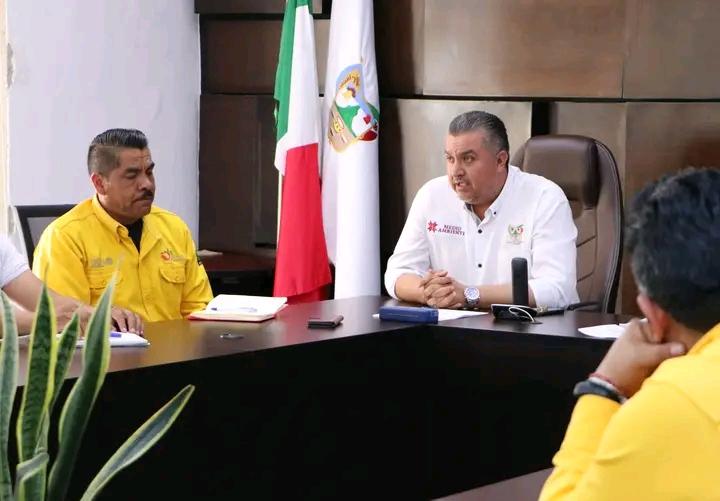 Reunión para una temporada de incendios controlada 
