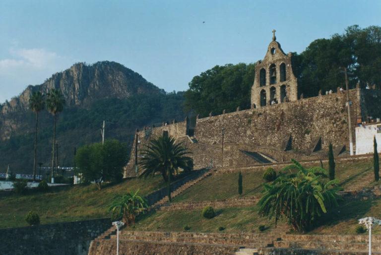 Anuncian actividades de semana santa en parroquia de Molango