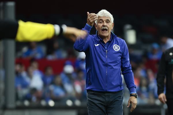 Ferretti afirma que Cruz Azul no ve en el América a un monstruo de 7 cabezas