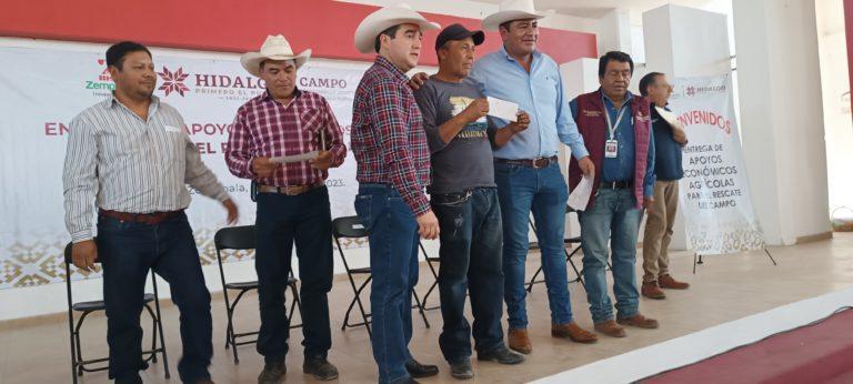 Entregan cheques del Seguro Catastrófico a productores de Zempoala Entregan cheques del Seguro Catastrófico a productores de Zempoala
