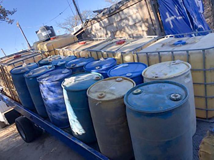 Atraparon a un par, les decomisaron vehículos e hidrocarburo