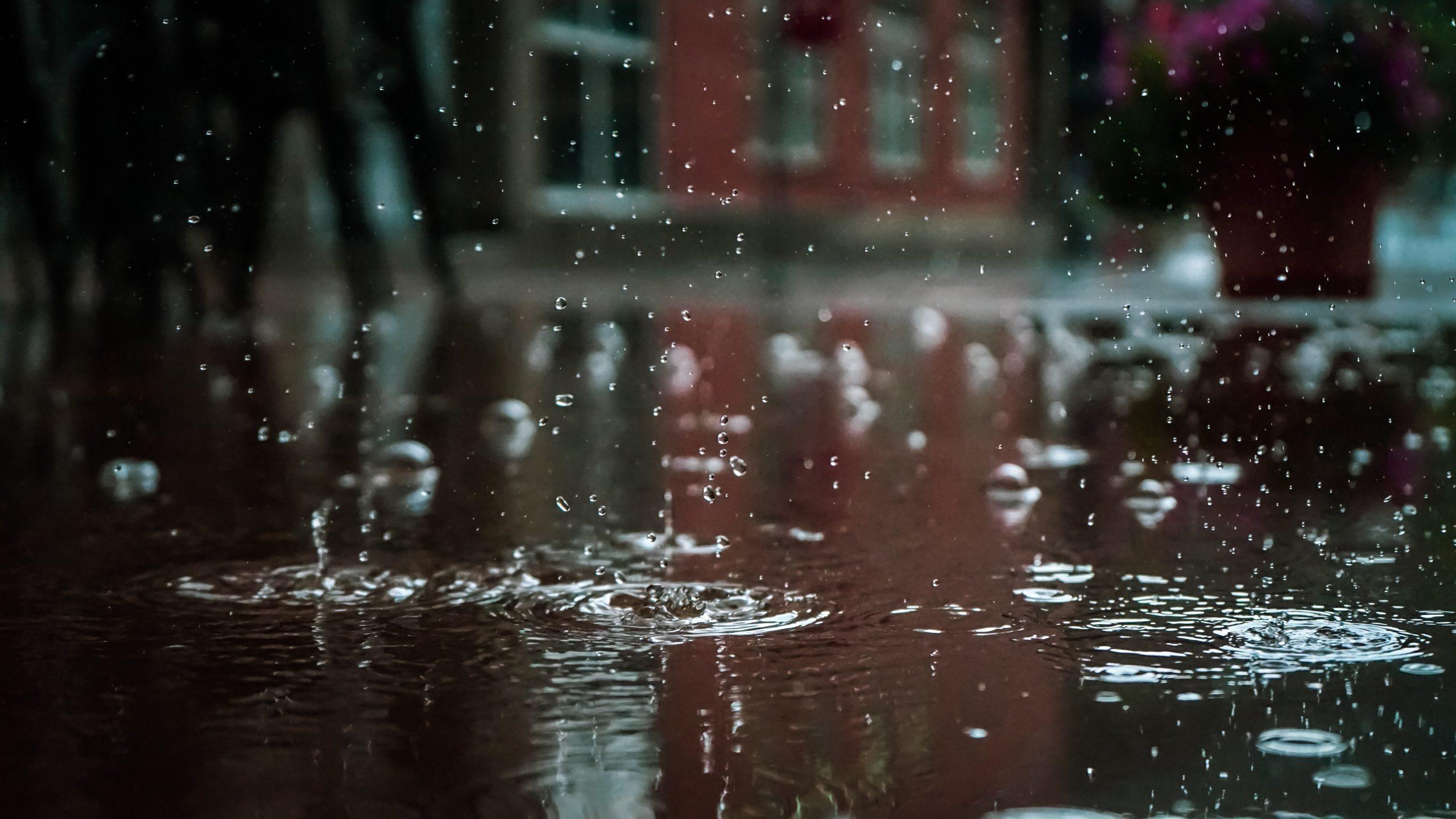 Lluvias muy fuertes y posibilidad de tormentas eléctricas