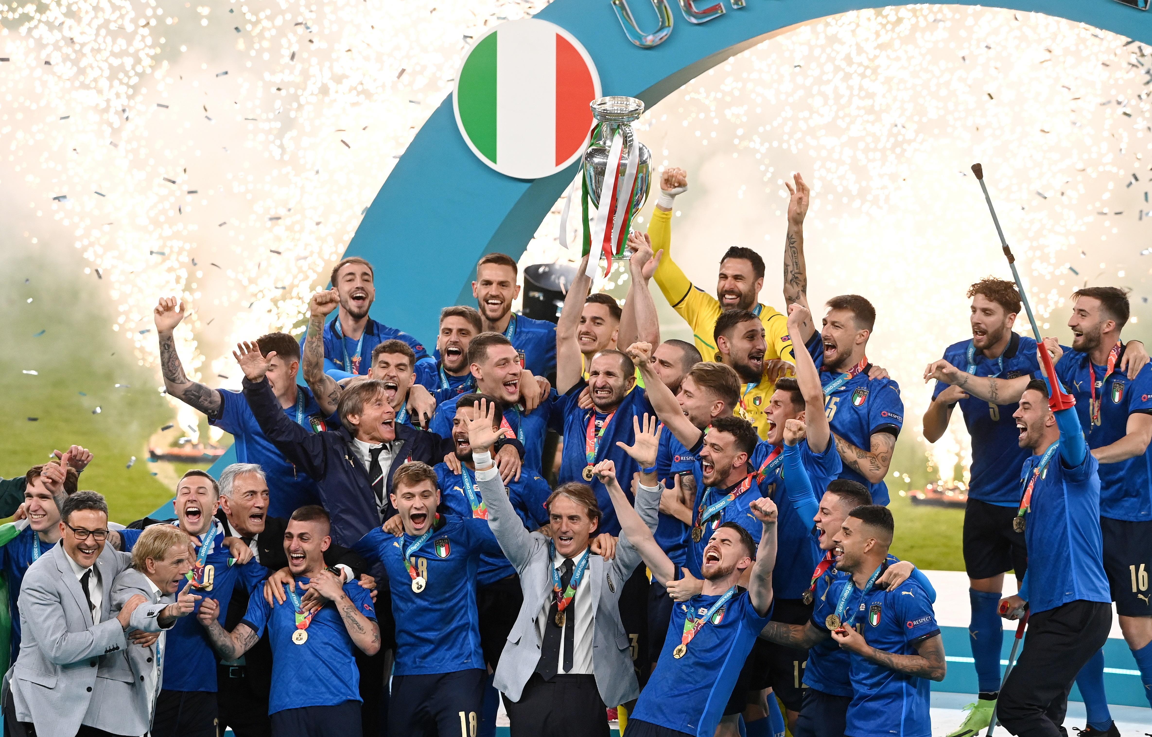 La Federación Italiana entrega a la UEFA la candidatura para la Eurocopa 2032 La Federación Italiana entrega a la UEFA la candidatura para la Eurocopa 2032
