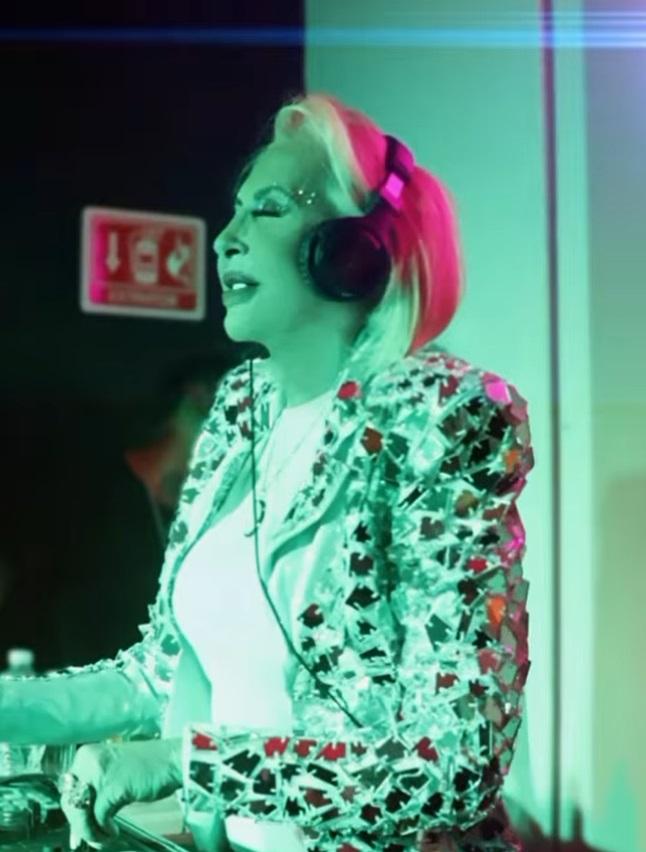 Laura Bozzo debuta como DJ